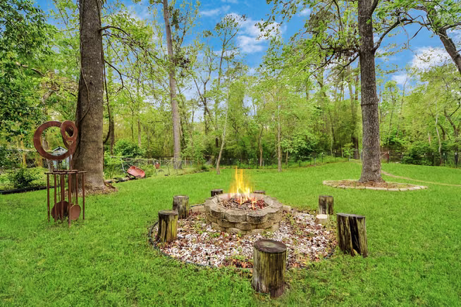 Photo 4 of 25803 Timber Lakes Drive, Spring, TX