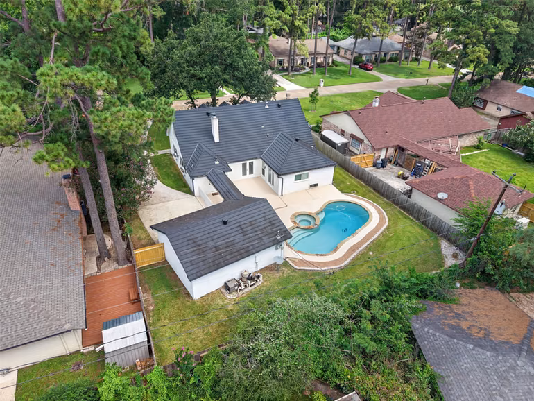 Photo 7 of 6527 Apple Valley Lane, Houston, TX