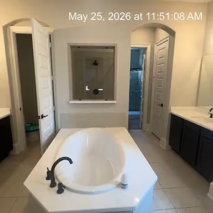 Photo 4 of 16907 Burke Lake Lane, Houston, TX
