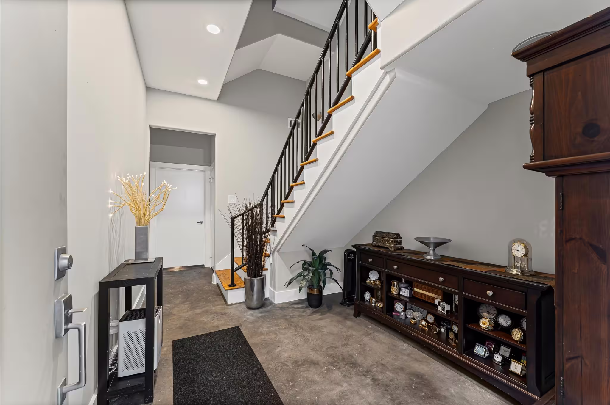 Photo 2 of 730 Ruthven, Houston, TX