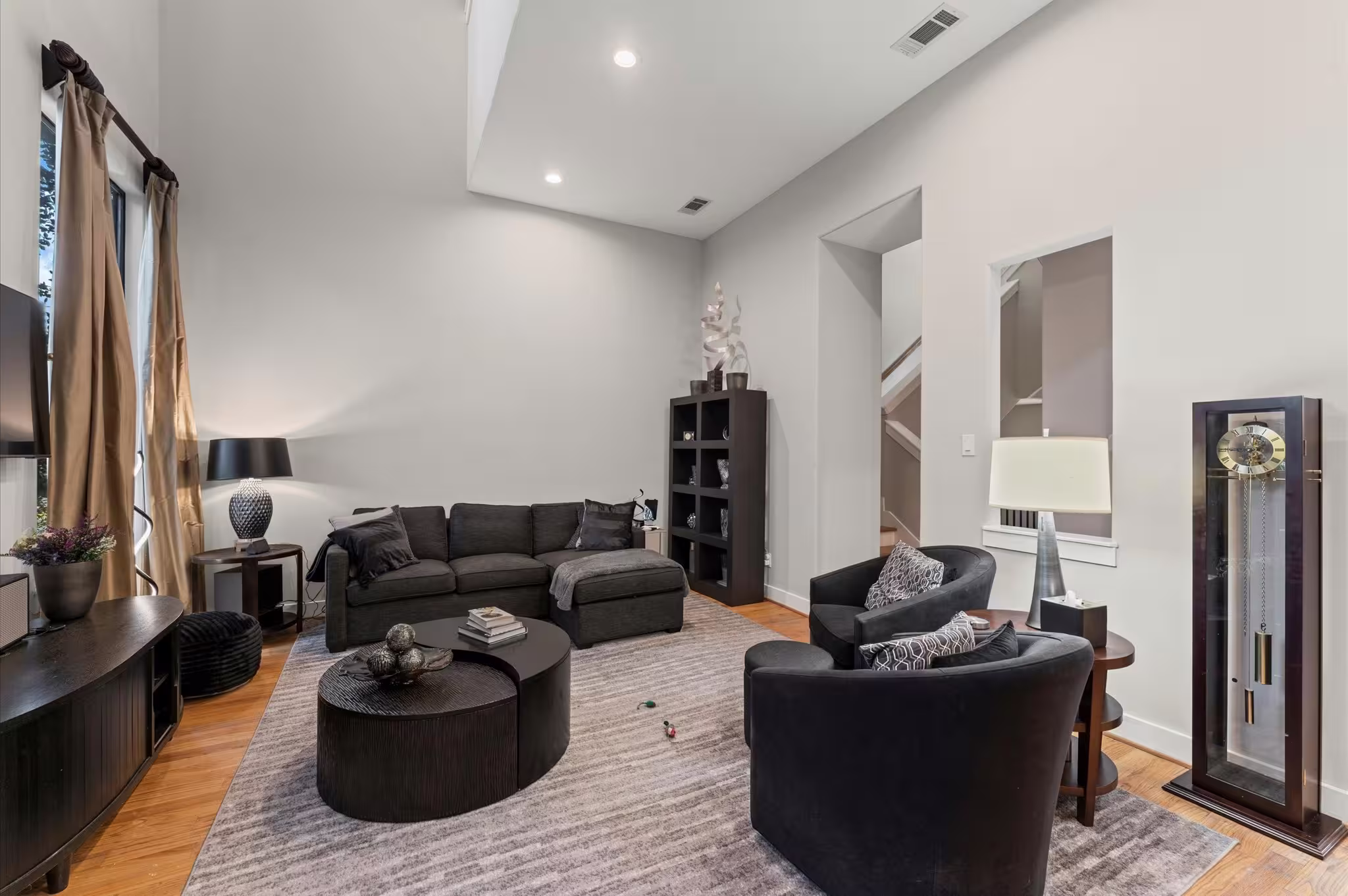 Photo 4 of 730 Ruthven, Houston, TX