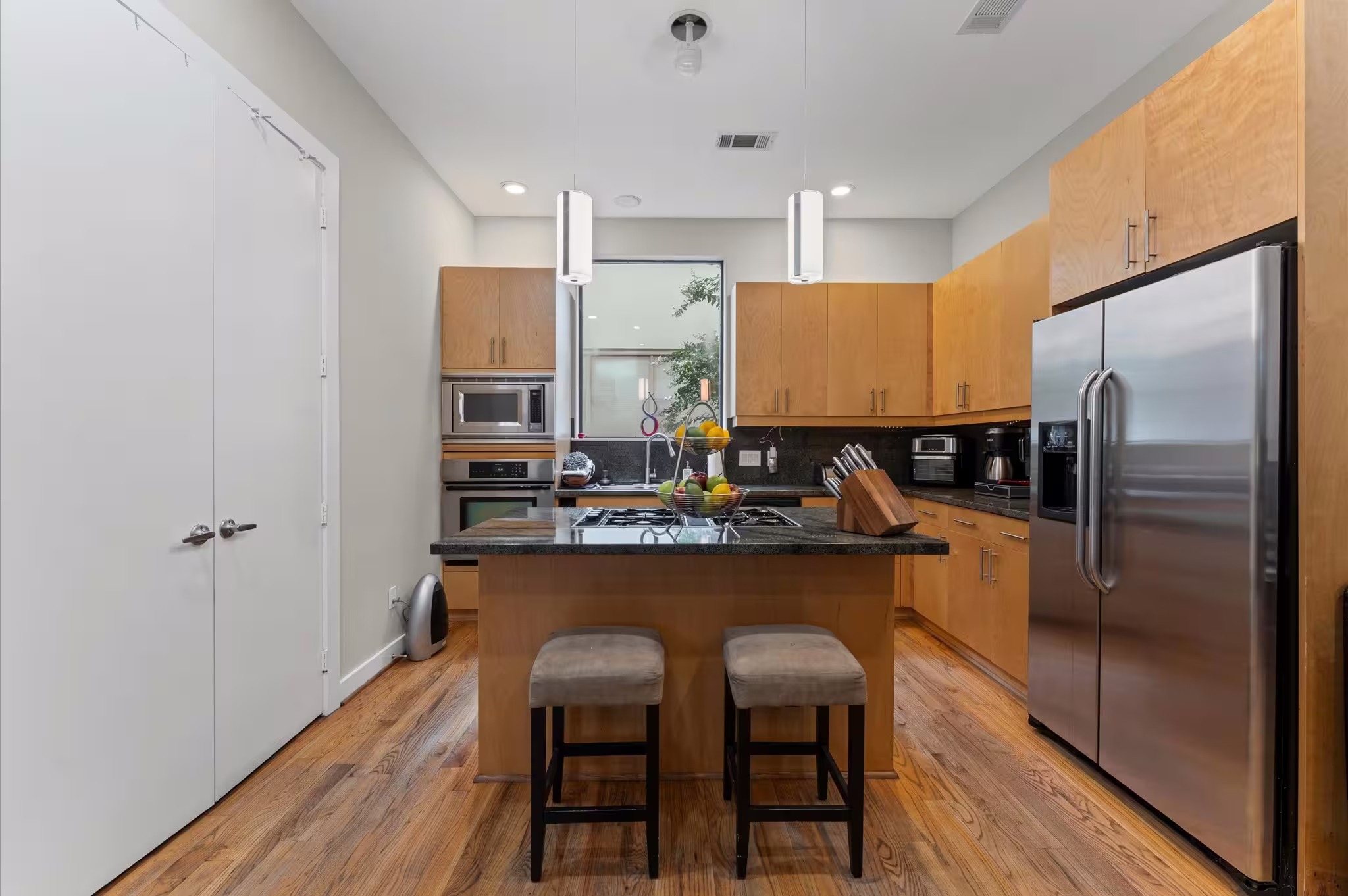 Photo 7 of 730 Ruthven, Houston, TX