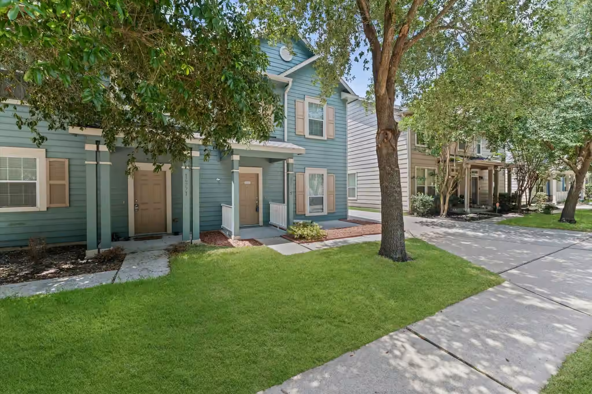 Photo 2 of 16775 Mammoth Springs Drive, Houston, TX