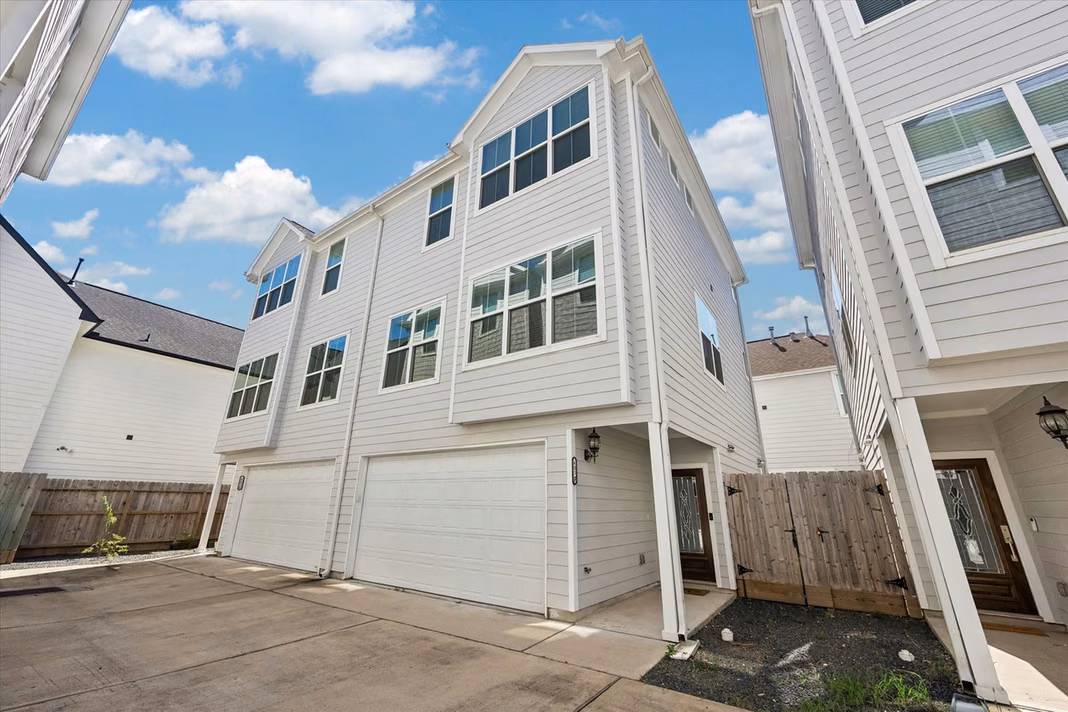 Photo 2 of 603 Link Road F, Houston, TX