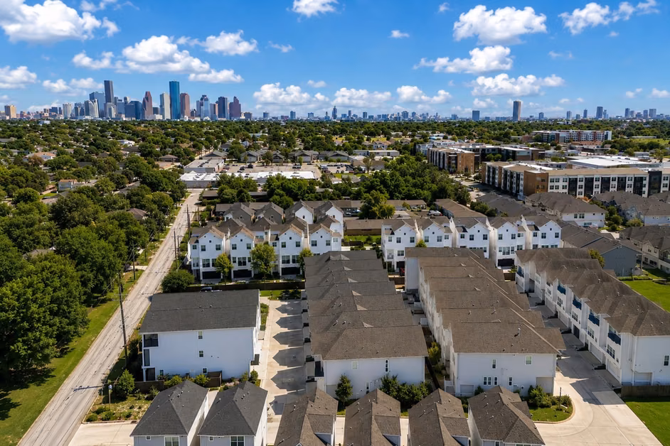 Photo 3 of 603 Link Road F, Houston, TX