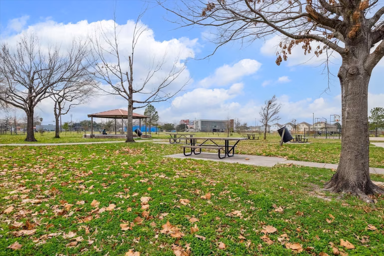 Photo 4 of 603 Link Road F, Houston, TX