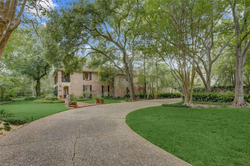 Photo of 1 Stayton Circle, Piney Point Village, TX