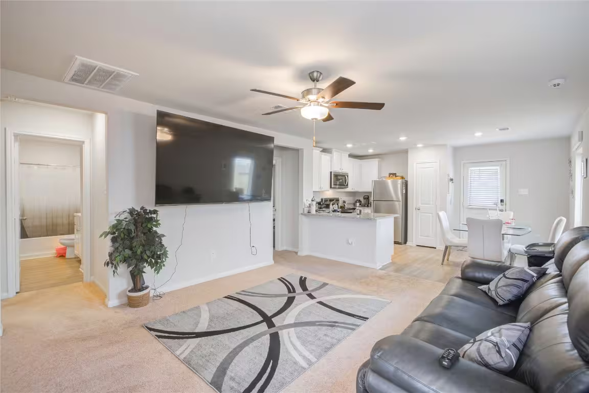 Photo 4 of 8007 Vanilla Orchid Drive, Houston, TX