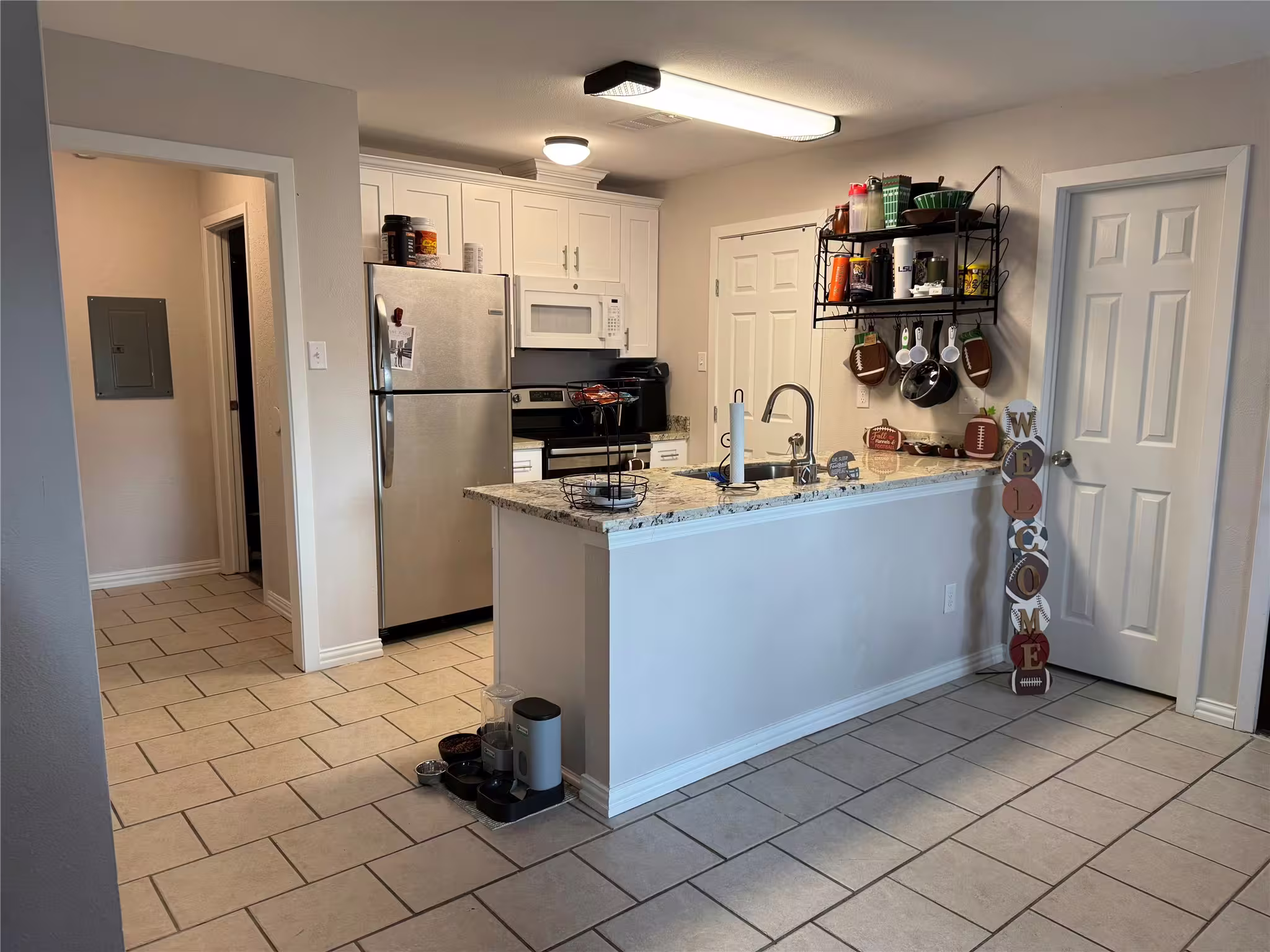 Photo 2 of 418 Garland Drive 118, Clute, TX