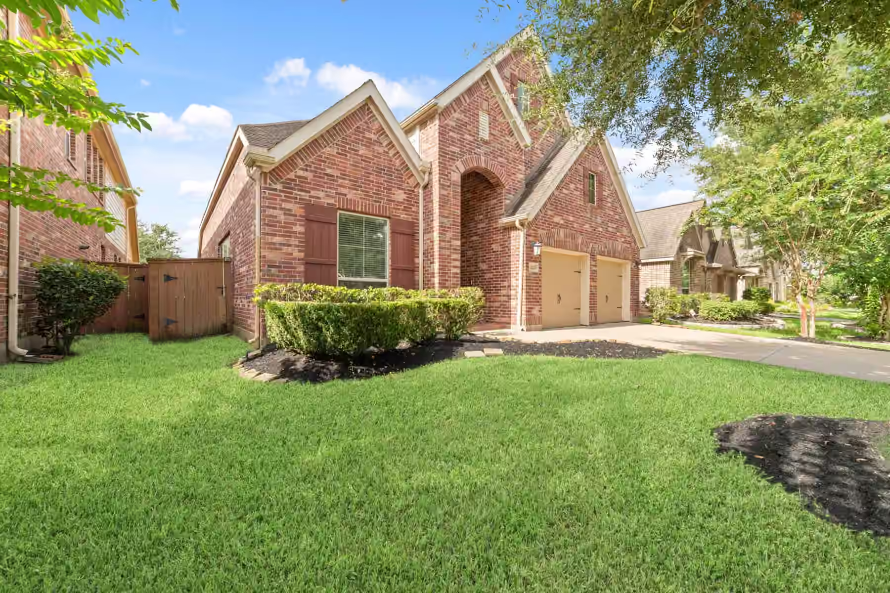 Photo 3 of 17623 Barrowfield Lane, Richmond, TX