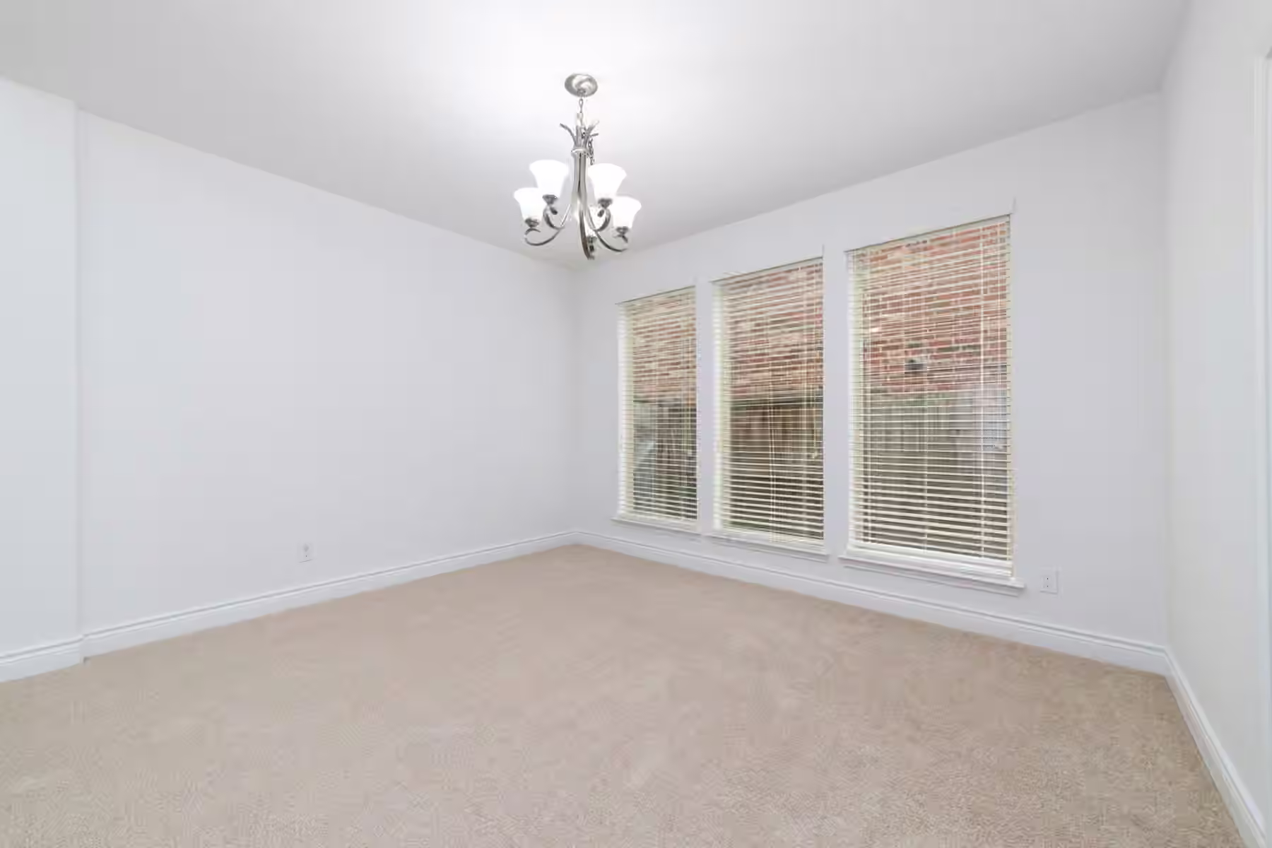 Photo 5 of 17623 Barrowfield Lane, Richmond, TX
