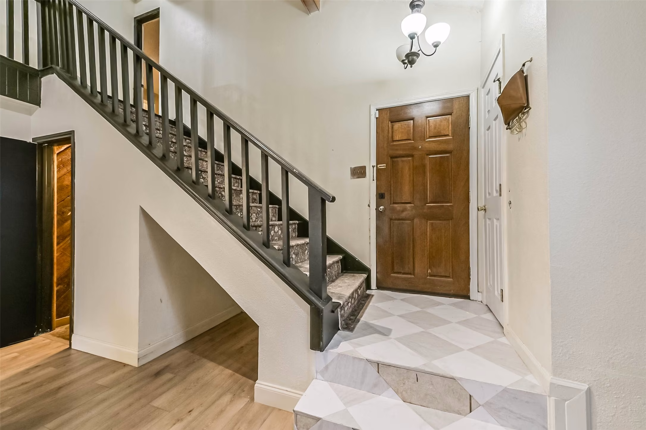 Photo 7 of 11102 Kirkridge Drive, Houston, TX