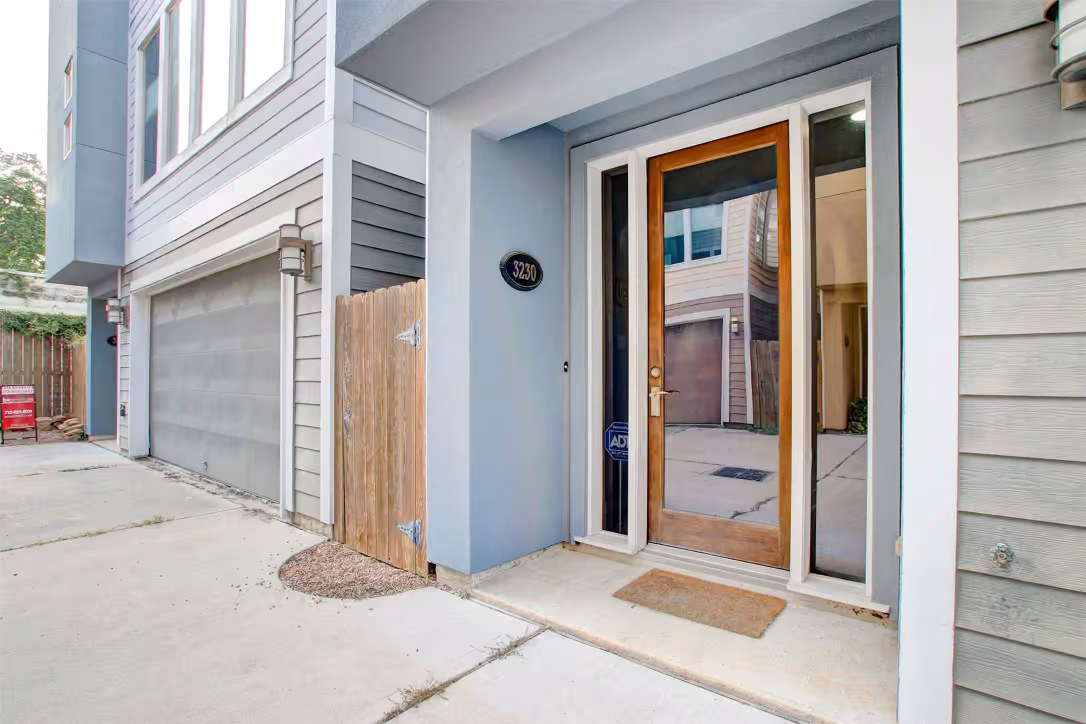 Photo 2 of 3230 La Branch Street, Houston, TX