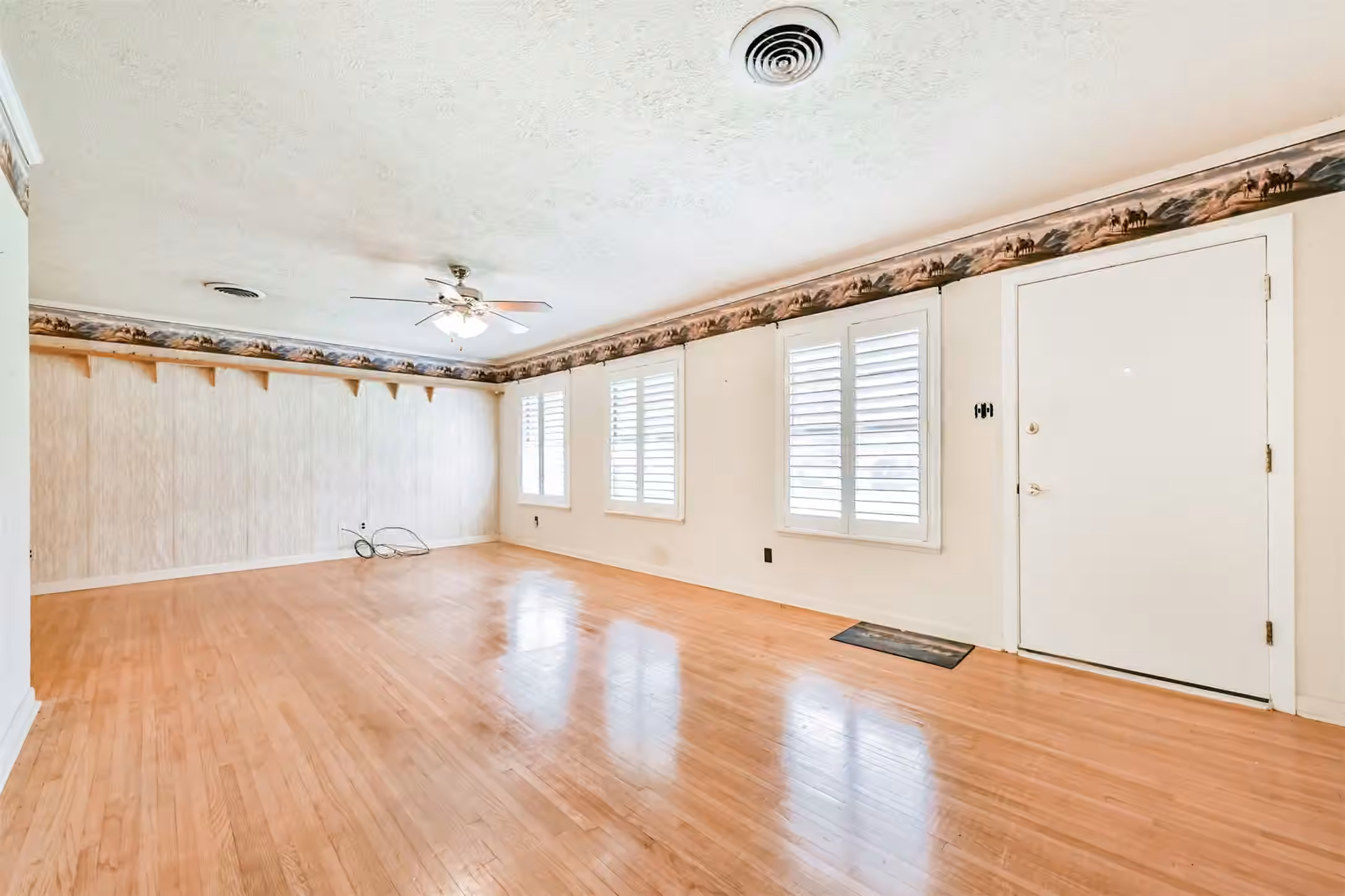 Photo 7 of 1904 Amy Drive, Baytown, TX