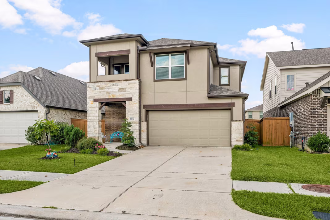 Photo 2 of 12810 Ilderton Drive, Humble, TX