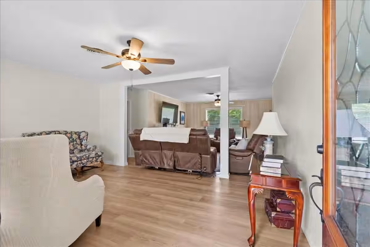 Photo 6 of 804 Otter Road, Anahuac, TX