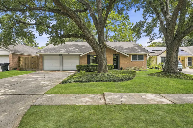 Photo of 6006 Vicki John Drive, Houston, TX 77096