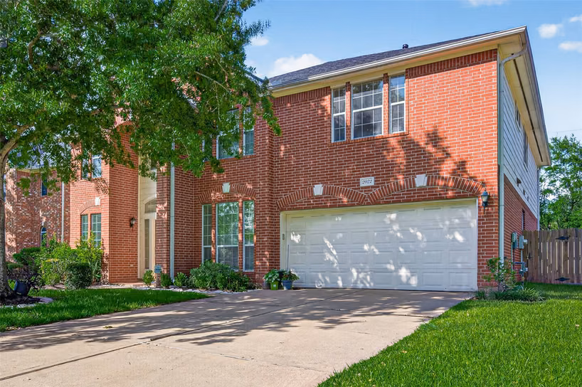 Photo of 2022 Grand Willow Lane, Richmond, TX 77469