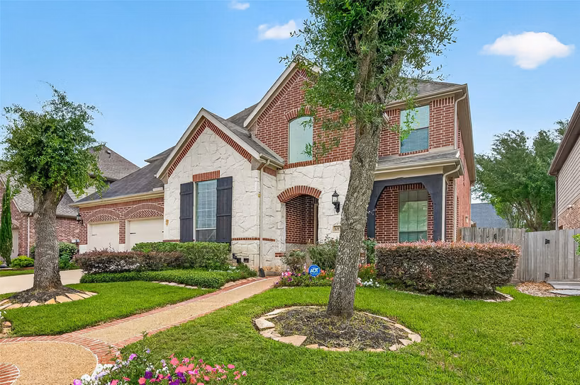 Photo 2 of 6935 Tiedmann Park Way, Sugar Land, TX