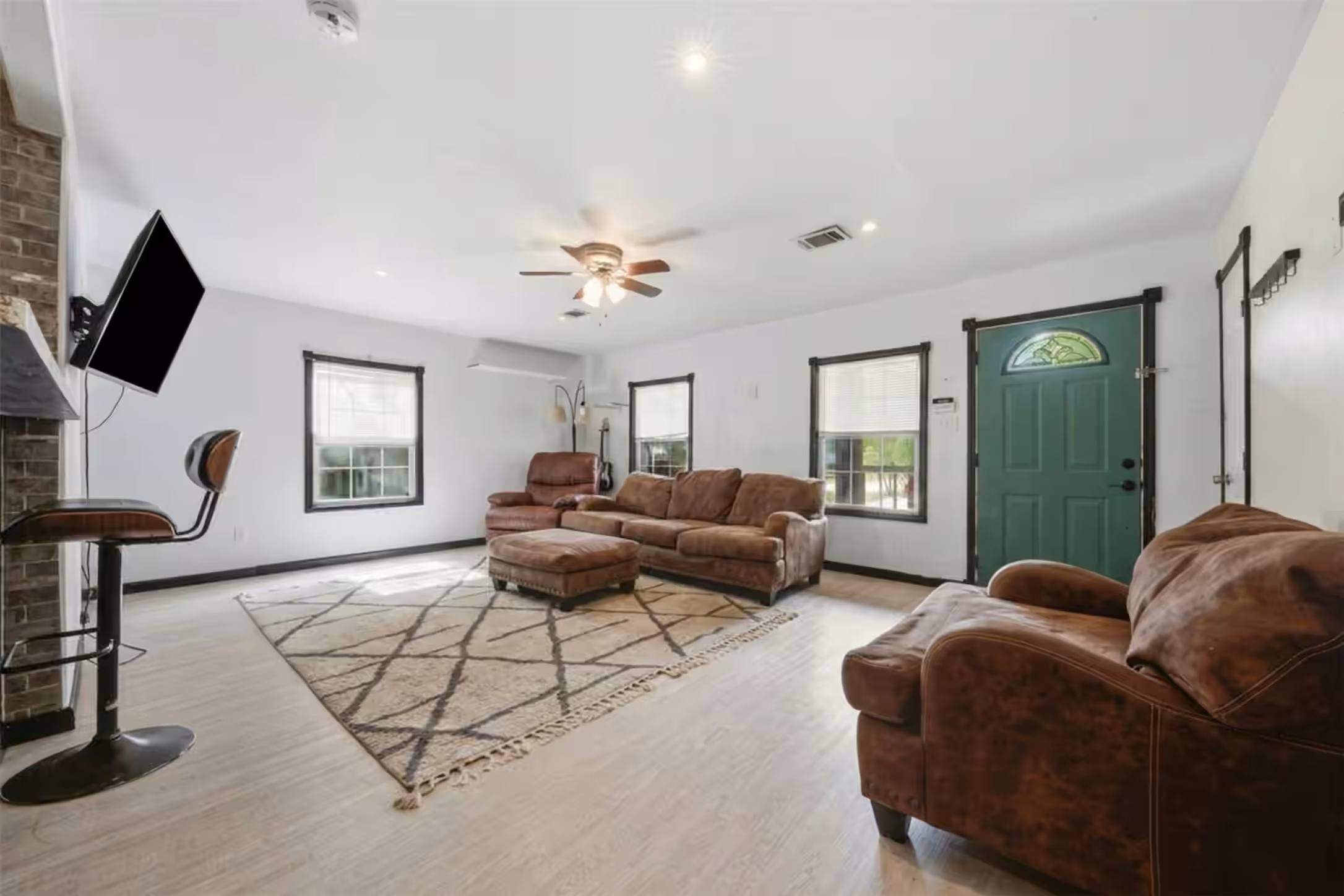 Photo 3 of 25921 Essex, New Caney, TX