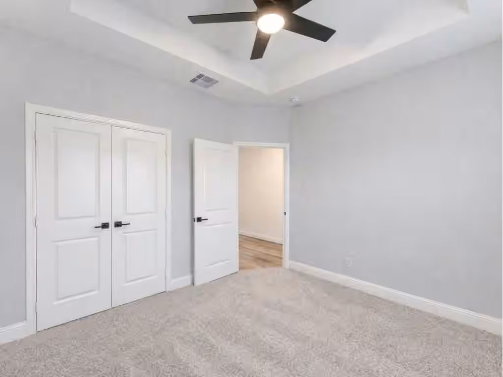 Photo 4 of 122 County Rd 2278, Cleveland, TX