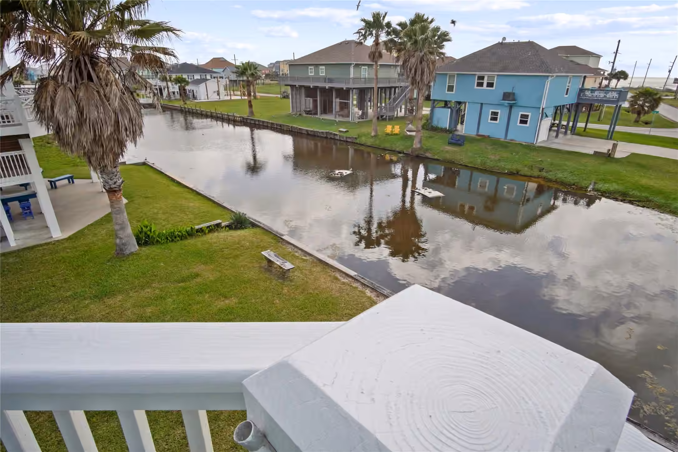 Photo 7 of 2566 Tide Drive, Crystal Beach, TX