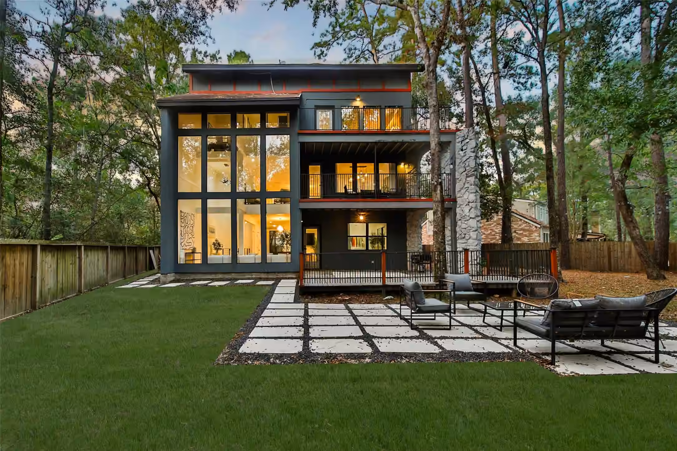 Photo 2 of 140 S Timber Top Drive, Spring, TX