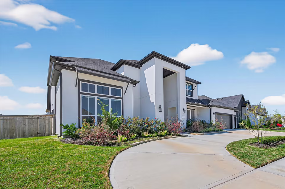 Photo 2 of 1303 Royal Knoll Lane, Missouri City, TX