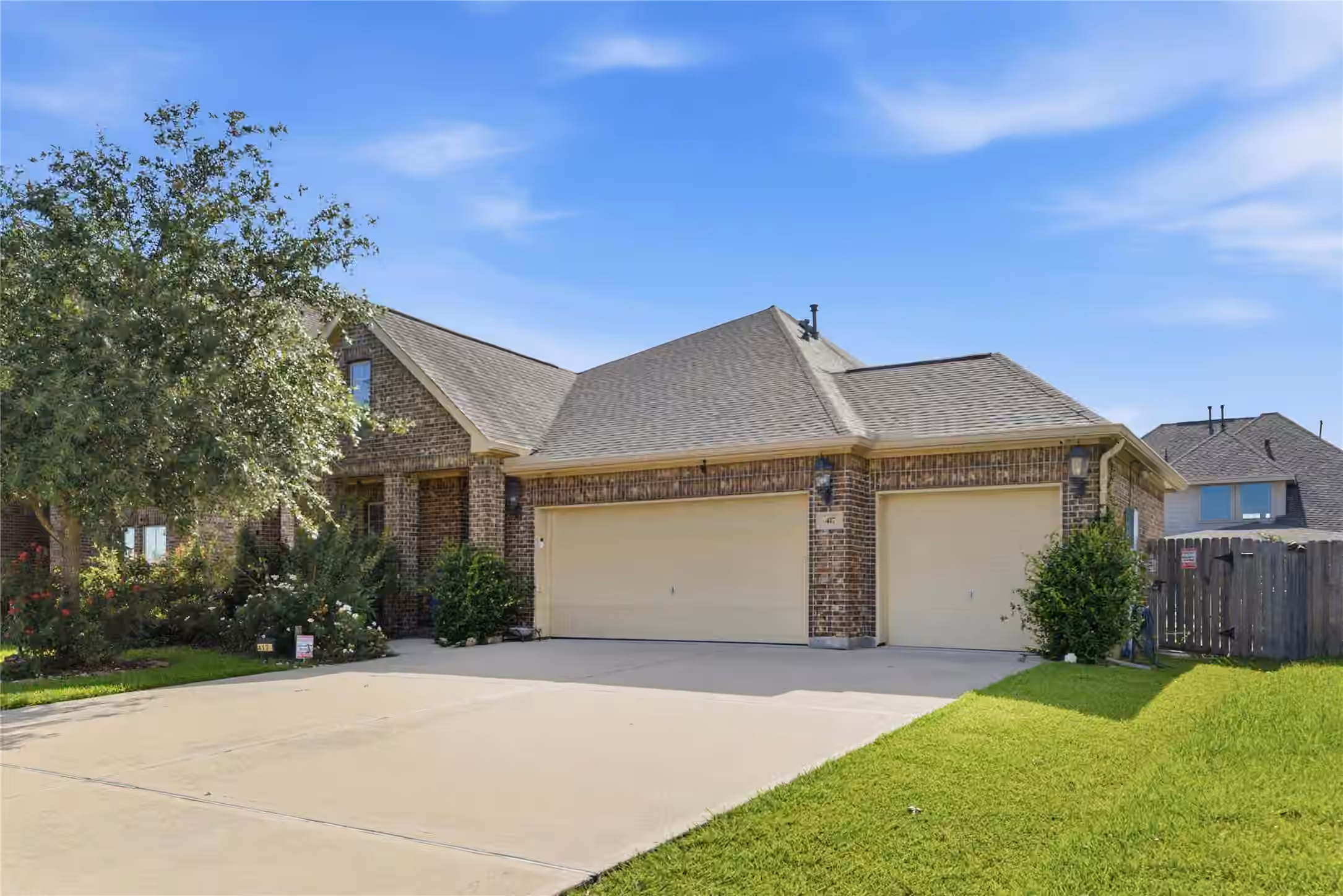 Photo 3 of 417 Westwood Drive, League City, TX