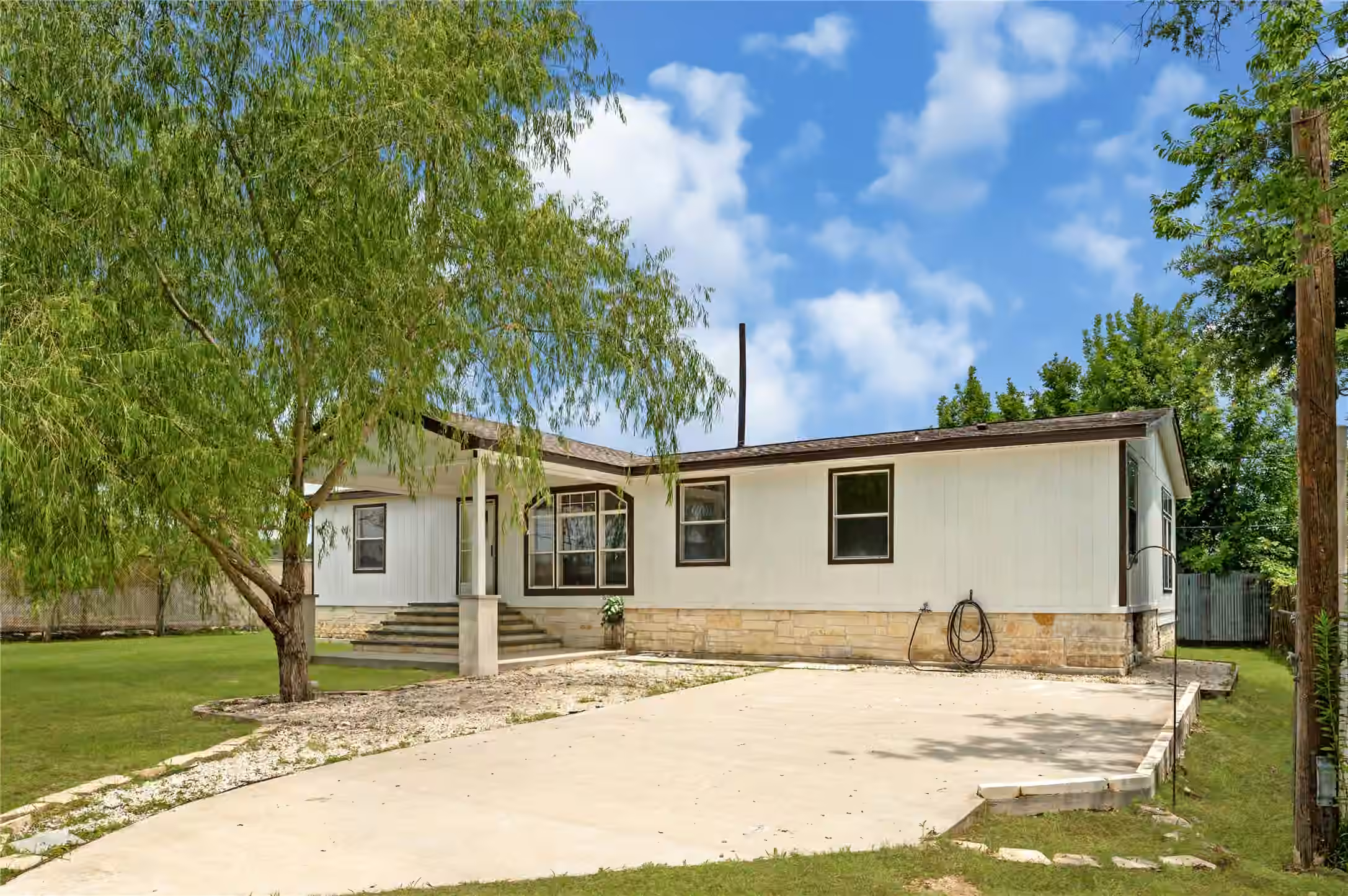 Photo of 9623 Meadowvine Drive, Houston, TX 77044