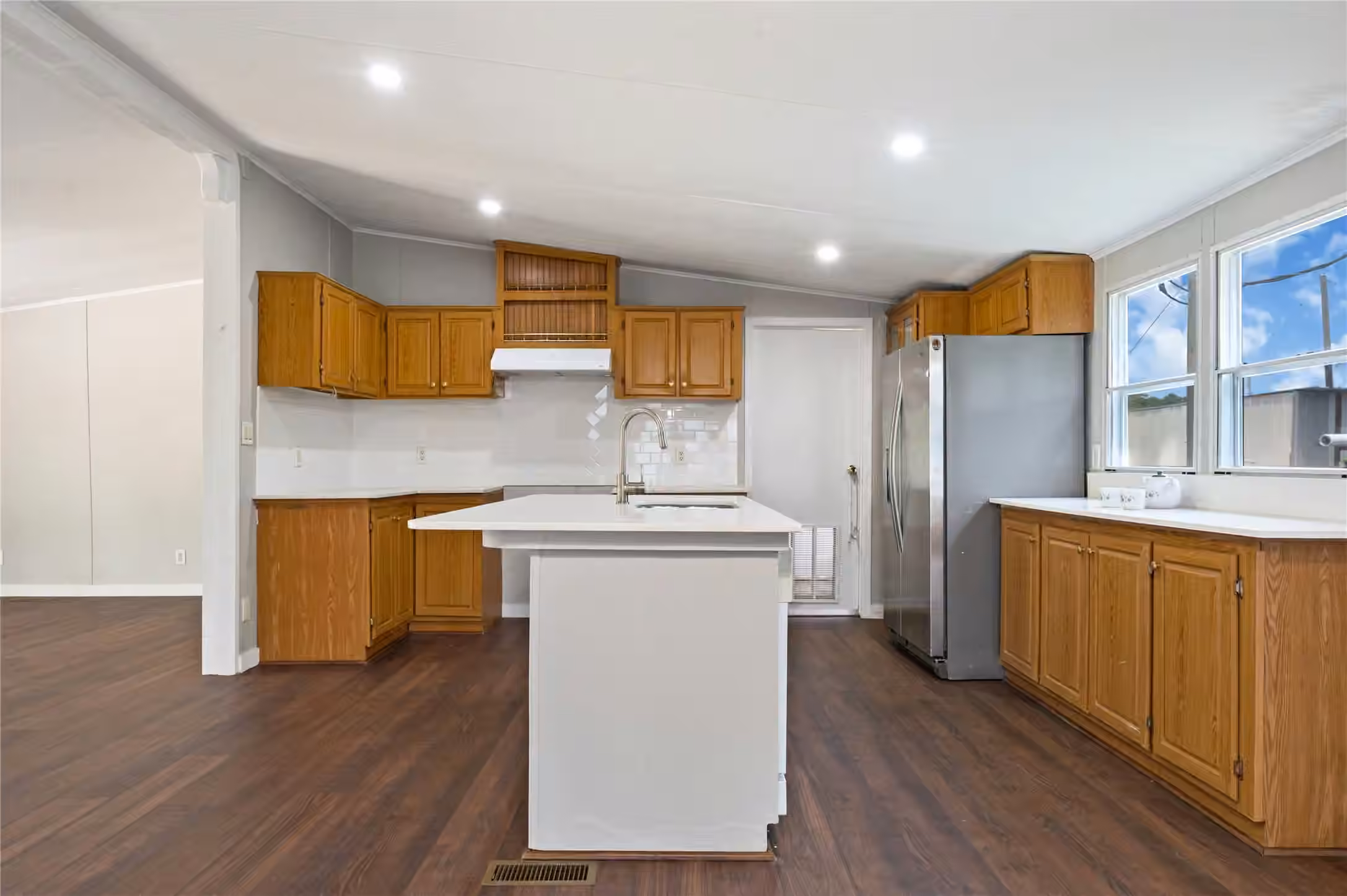 Photo 3 of 9623 Meadowvine Drive, Houston, TX