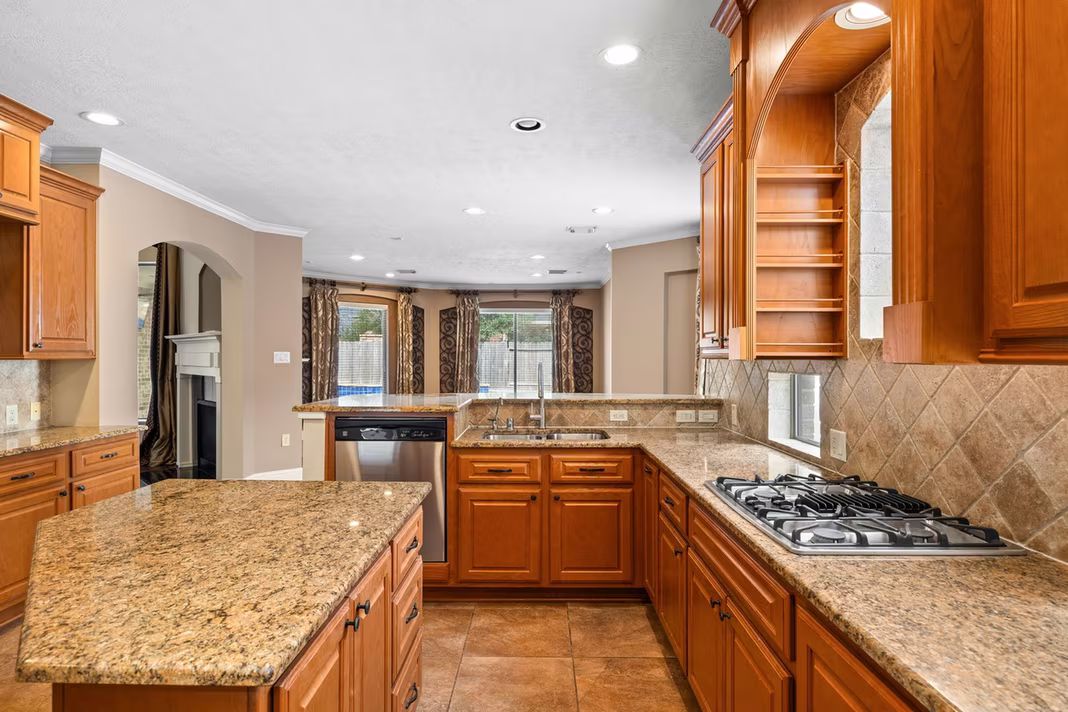 Photo 7 of 7606 Courtney Manor Lane, Katy, TX