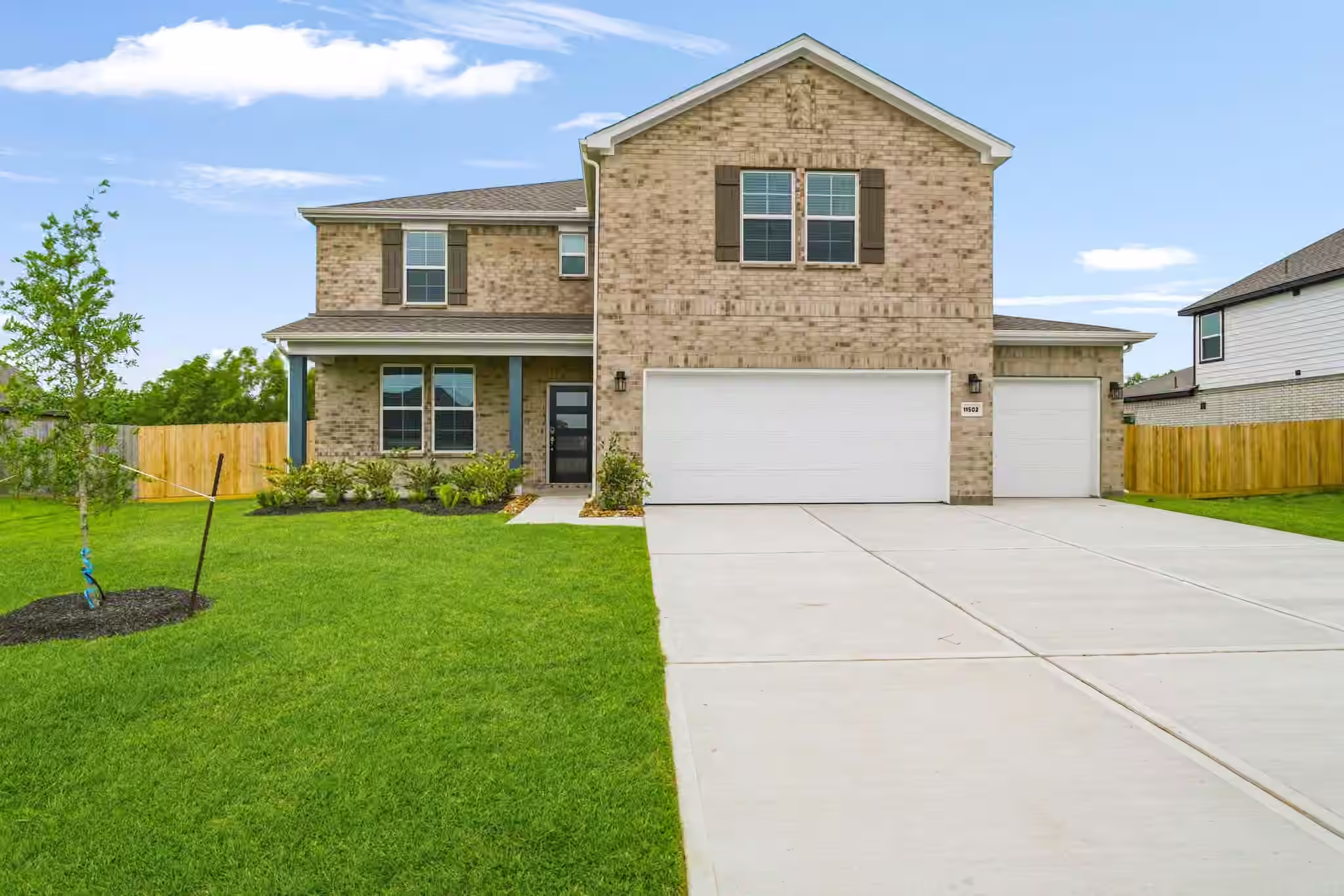 Photo of 11502 Youngquist Drive, Mont Belvieu, TX 77535
