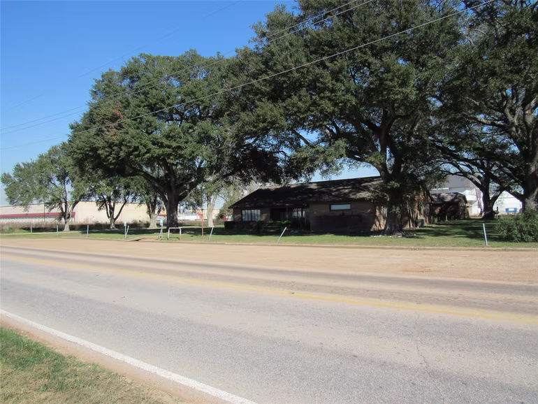 Photo 3 of 2119 Woods Road, Brookshire, TX