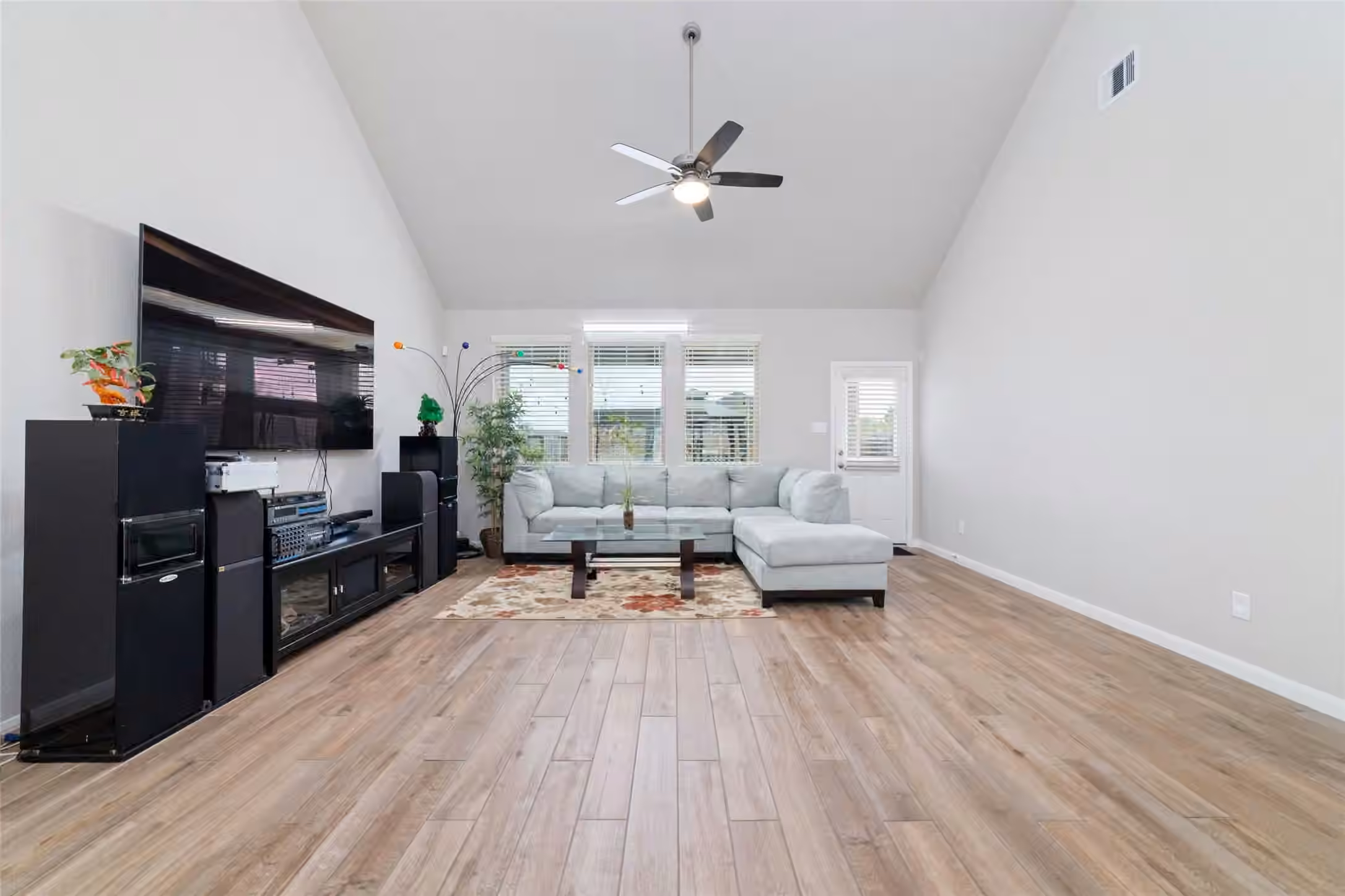 Photo 2 of 19210 Palfrey Prairie Trail, Tomball, TX