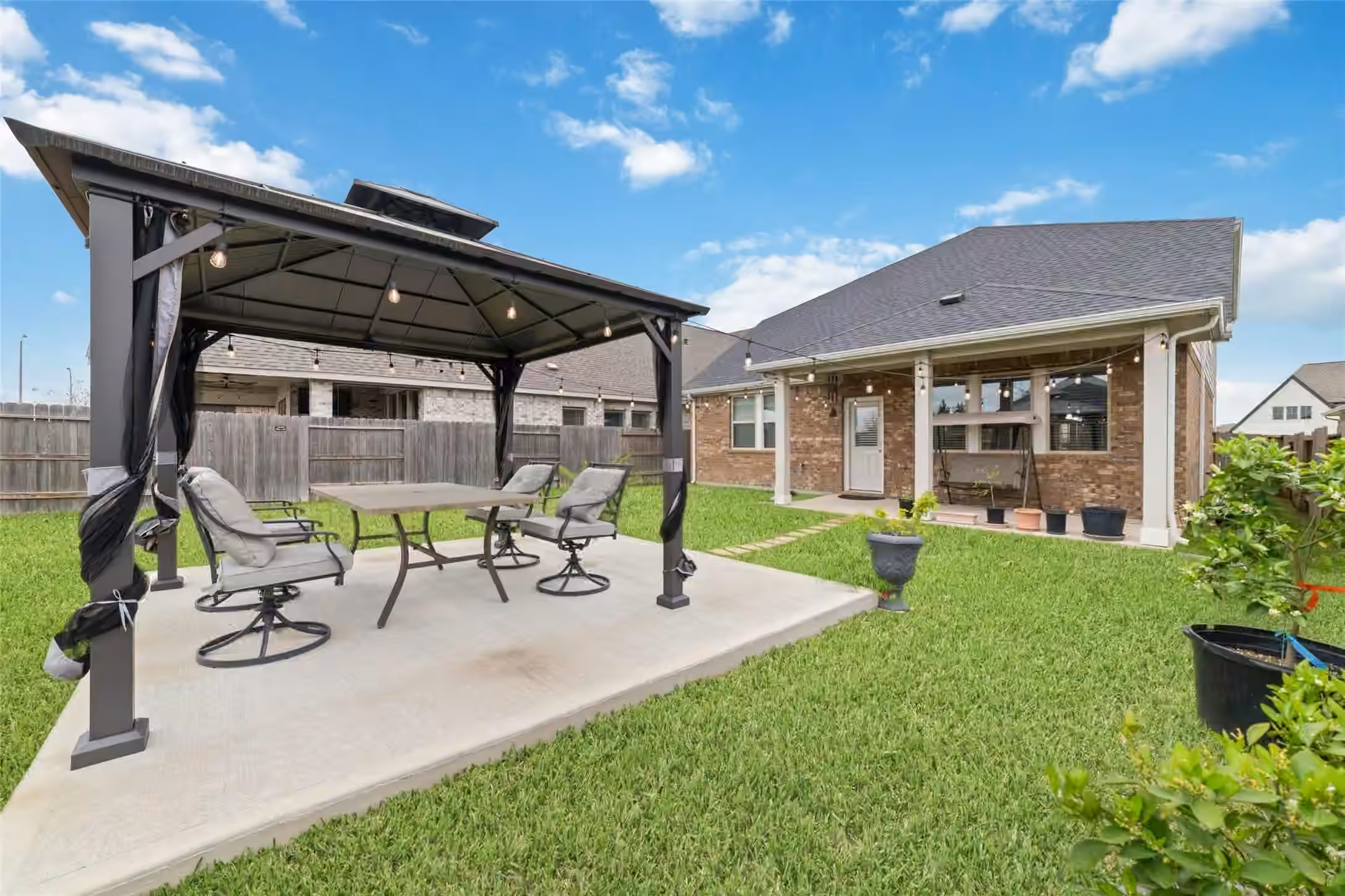 Photo 3 of 19210 Palfrey Prairie Trail, Tomball, TX