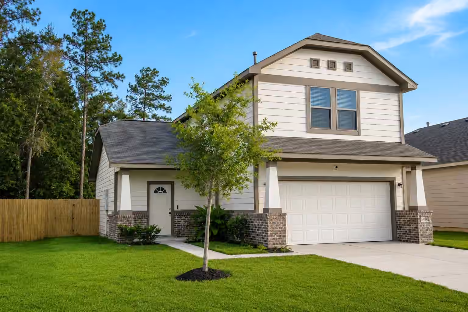 Photo 3 of 17624 Cedar Crest Drive, Conroe, TX