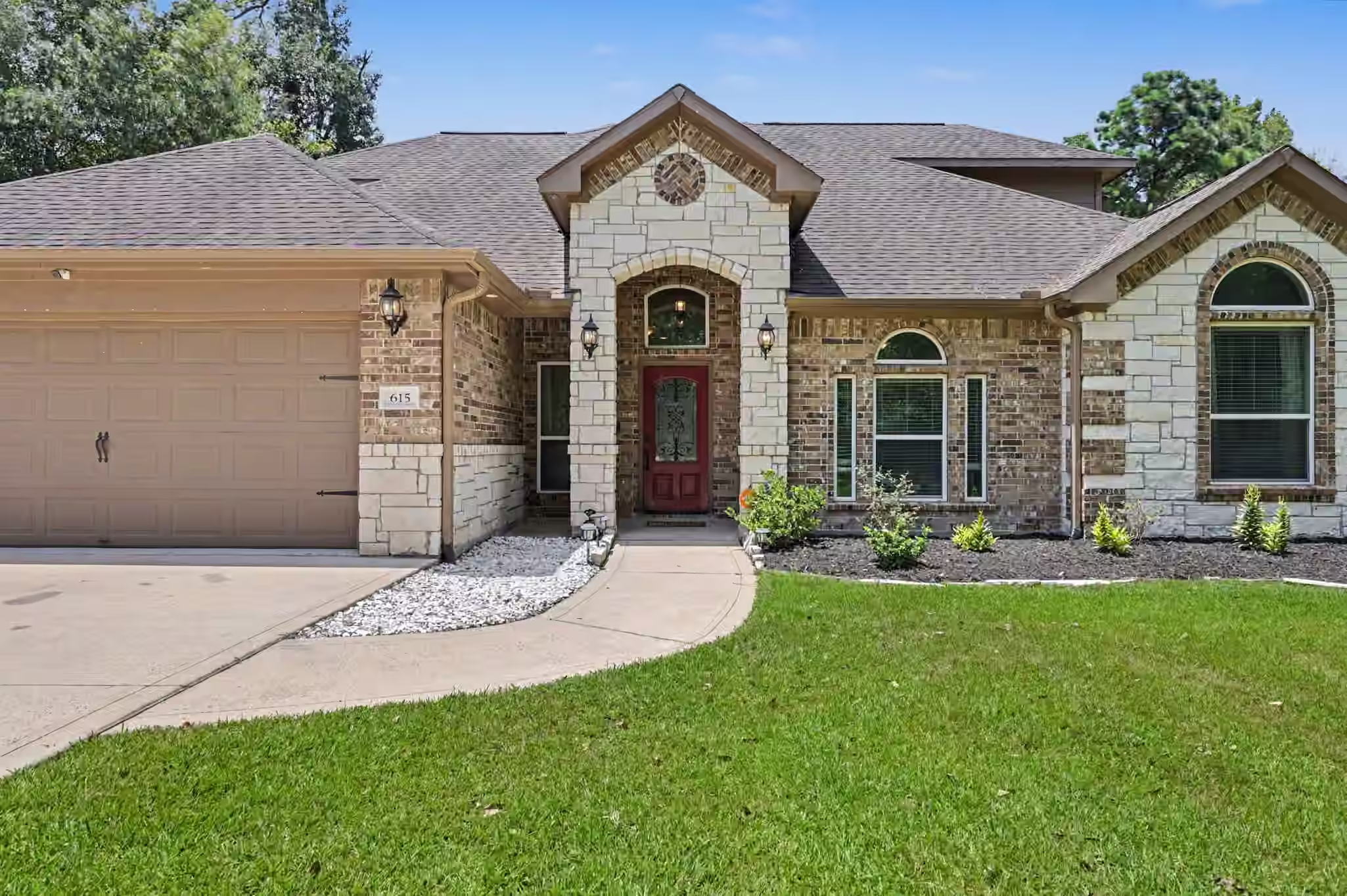 Photo 5 of 615 Weisinger Drive, Magnolia, TX