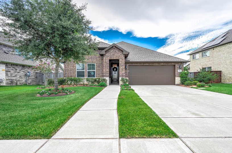Photo of 2710 Summer Indigo Trail, Pearland, TX 77089