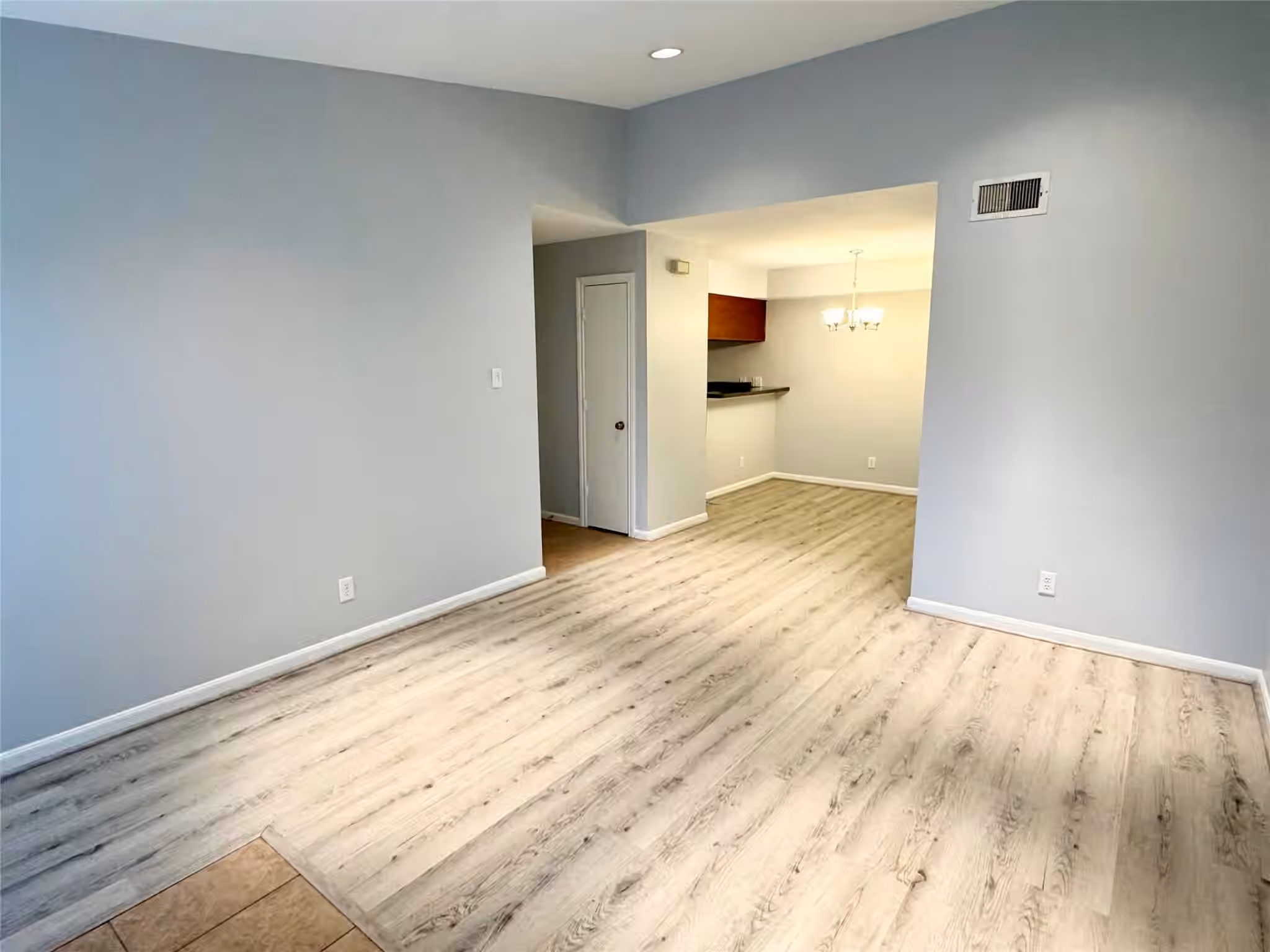 Photo 5 of 700 Thicket Lane 406, Houston, TX