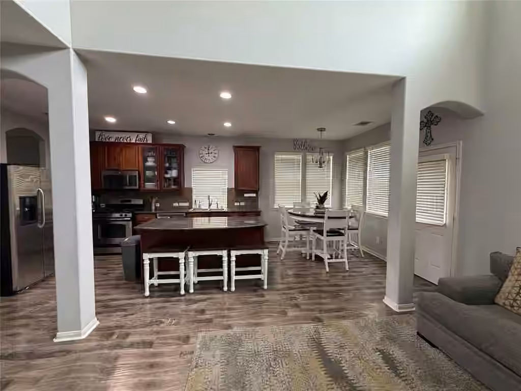 Photo 3 of 1702 Lansing Cove Drive, Fresno, TX