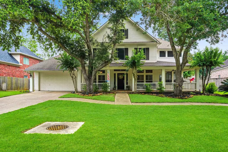 Photo 3 of 3807 Oakland Circle, Missouri City, TX