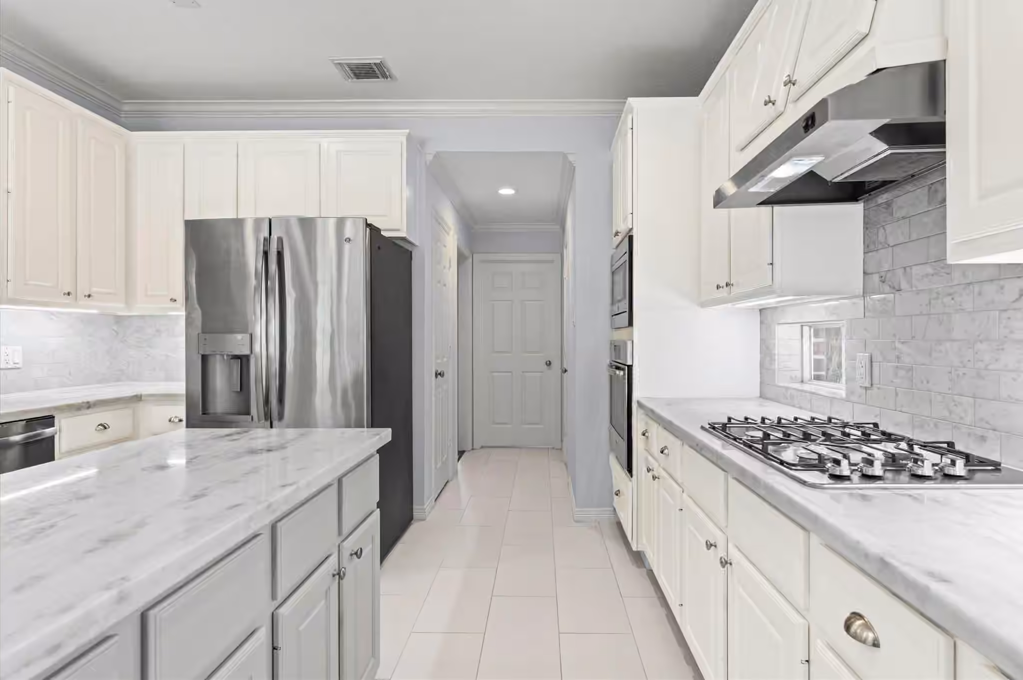 Photo 5 of 92 W Sandalbranch Circle, The Woodlands, TX
