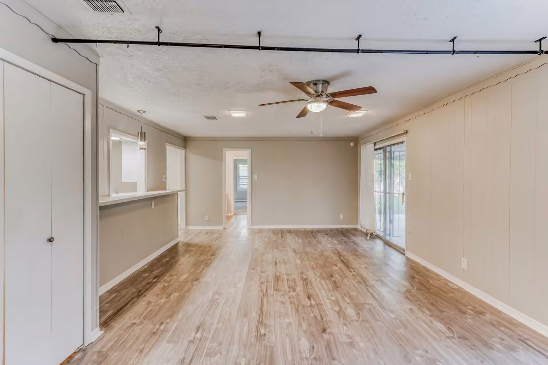 Photo 6 of 8614 Rockhill Street, Houston, TX