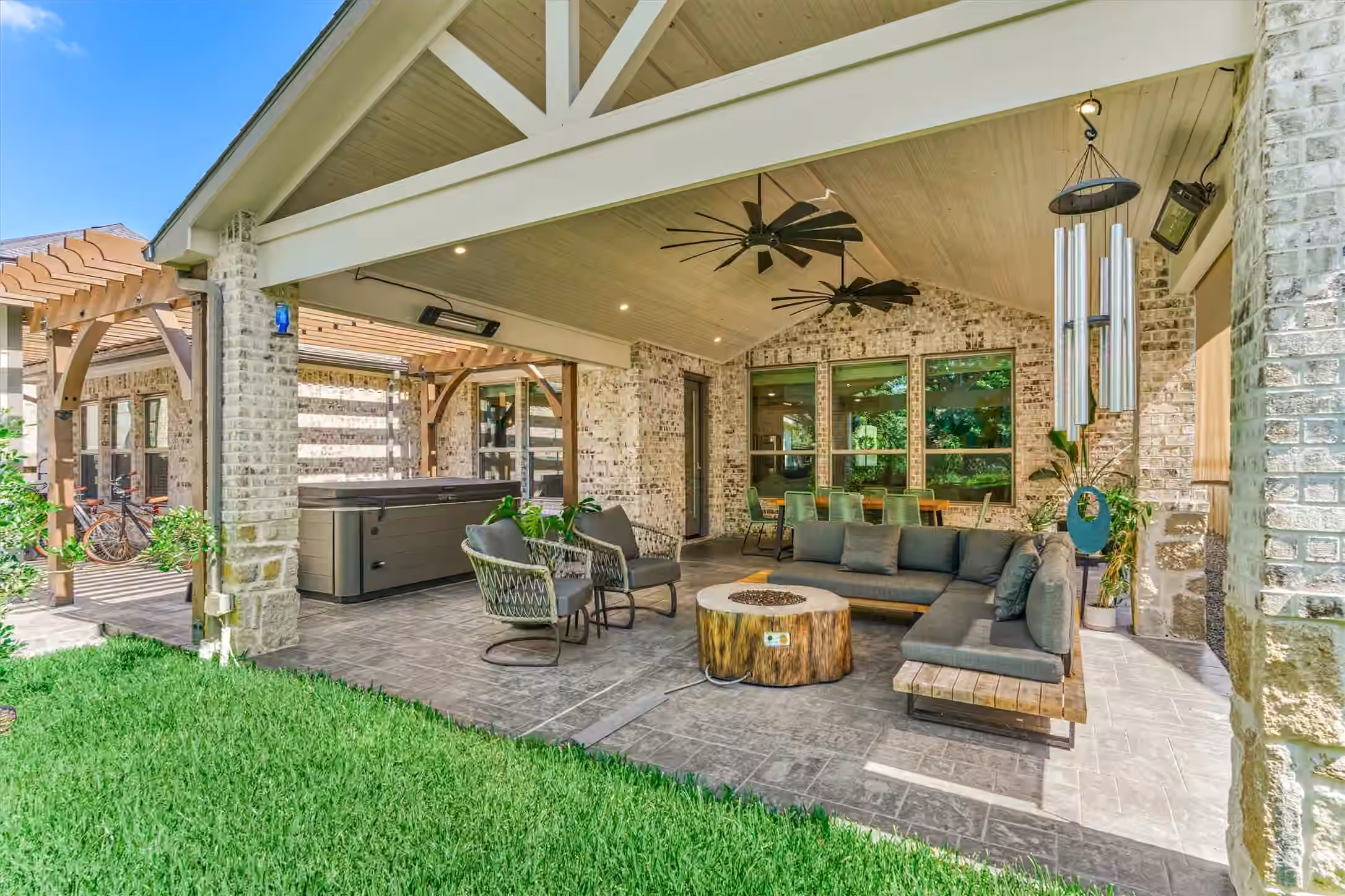 Photo 2 of 238 Bronze View Drive, Montgomery, TX