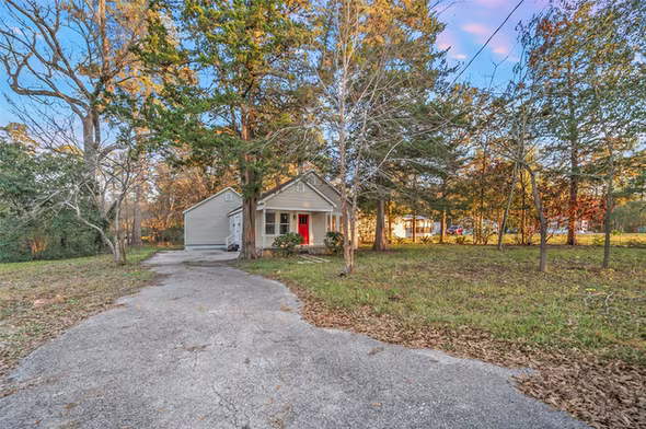 Photo of 1450 Highway 30 E, Huntsville, TX 77320