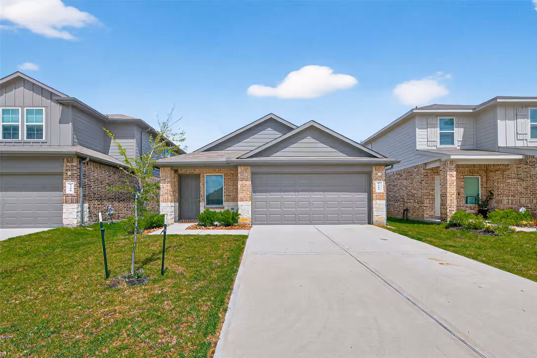 Photo 2 of 5343 Tuscany Hills Lane, Spring, TX