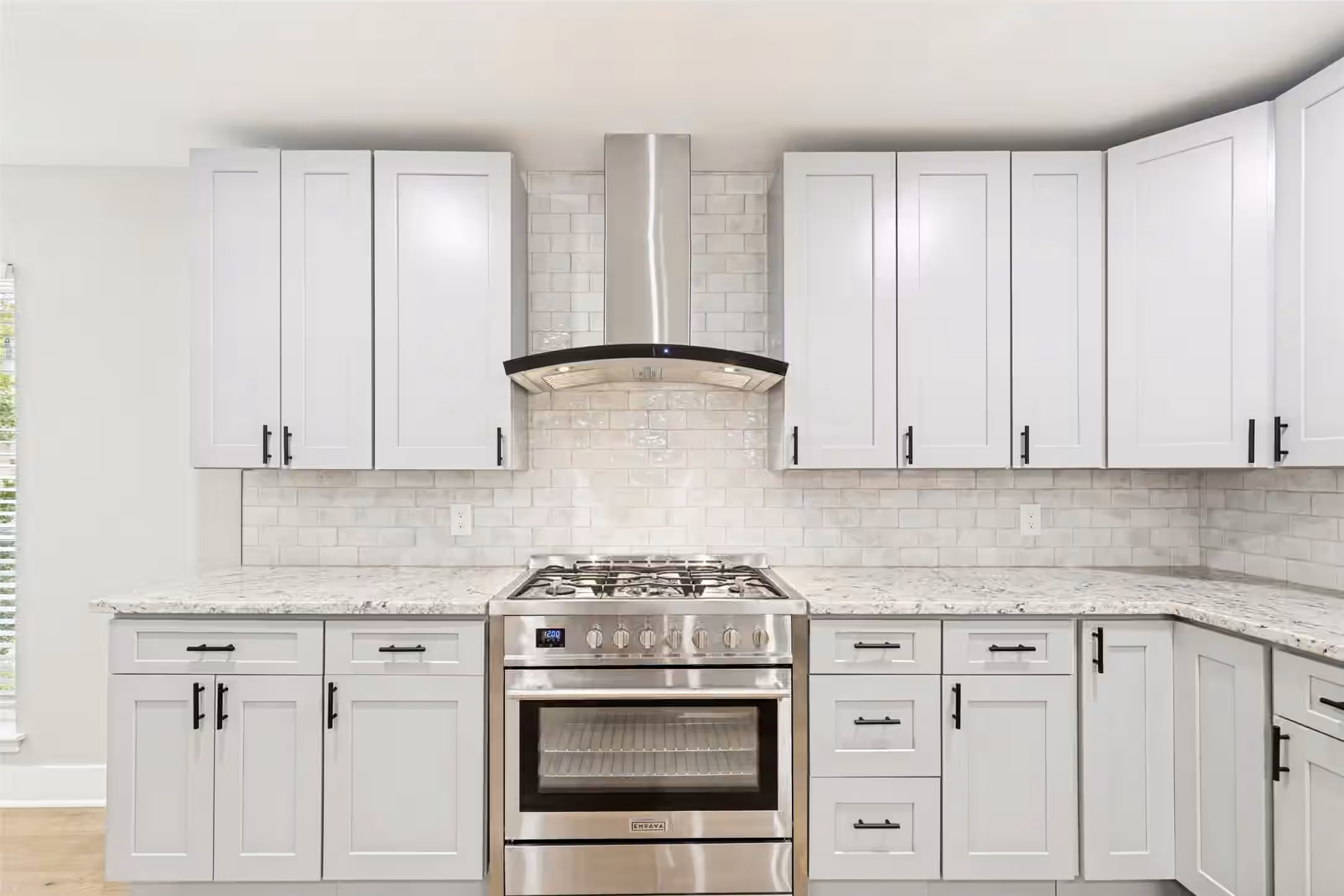 Photo 5 of 10903 Holly Springs Drive, Houston, TX