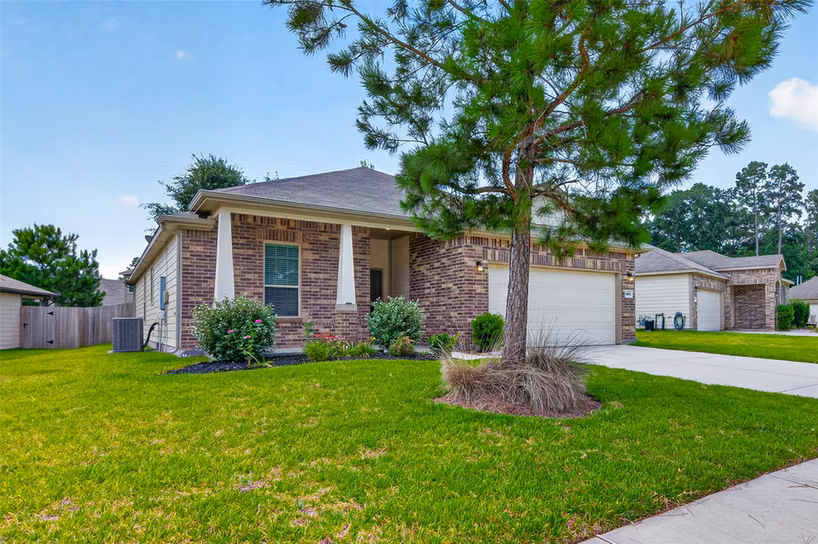 Photo 3 of 4429 Longleaf Timbers Court, Conroe, TX