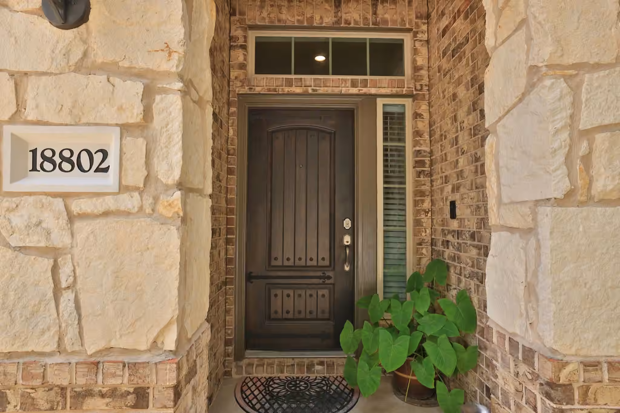 Photo 4 of 18802 Rosewood Terrace Drive, New Caney, TX